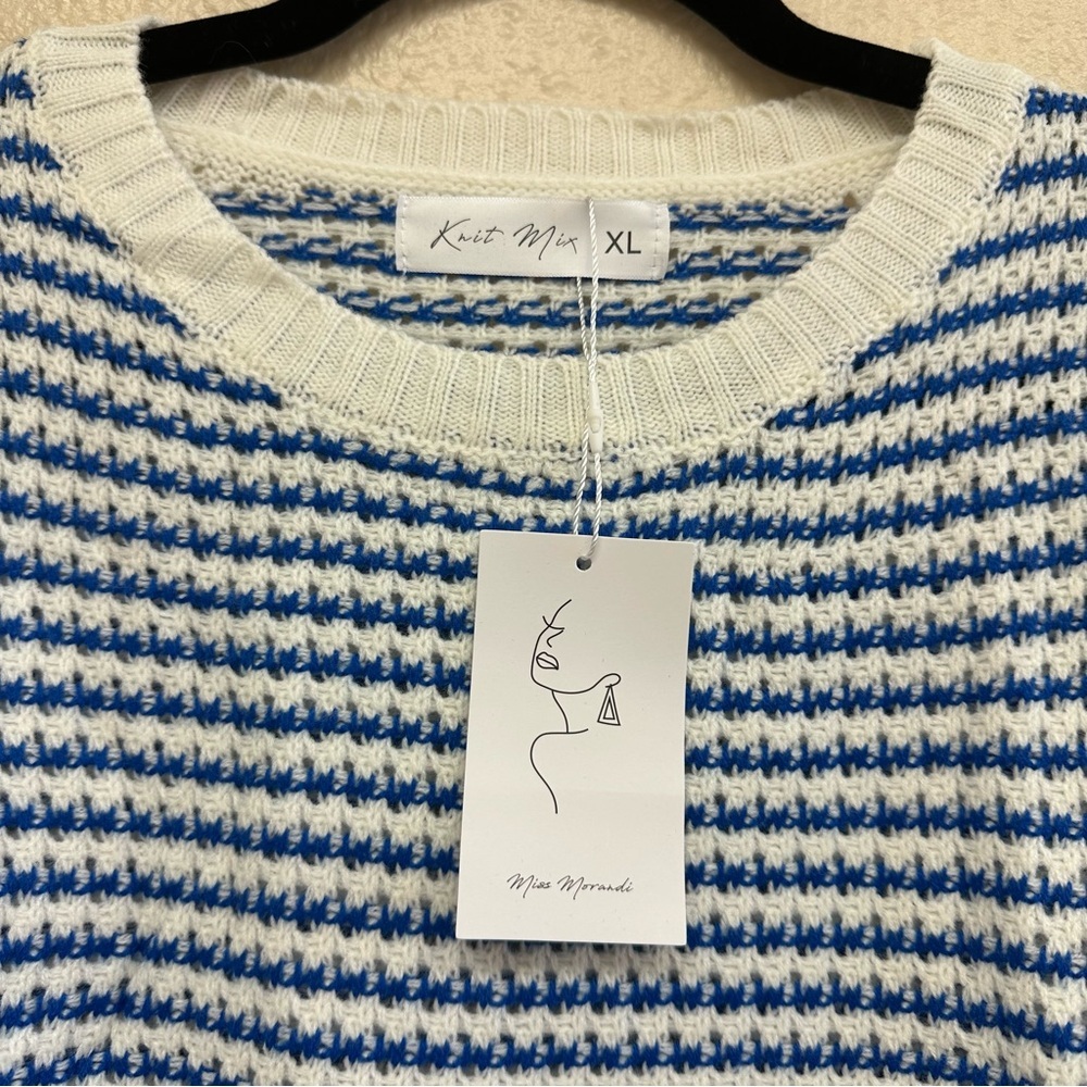Striped Round Neck Sleeveless Sweater Blue and White Size XL - Picture 4 of 6